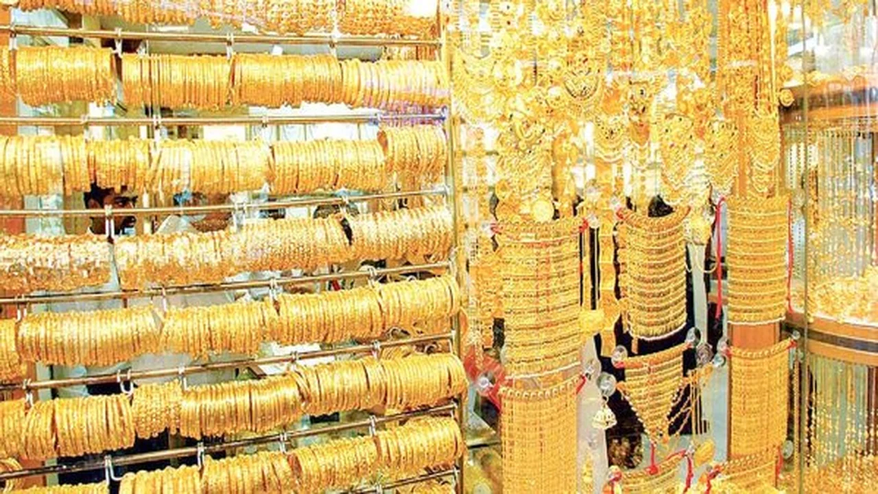 تقرير اقتصادي: طلب العيد ينعش الأسواق البحرينية رغم تذبذب أسعار الذهب